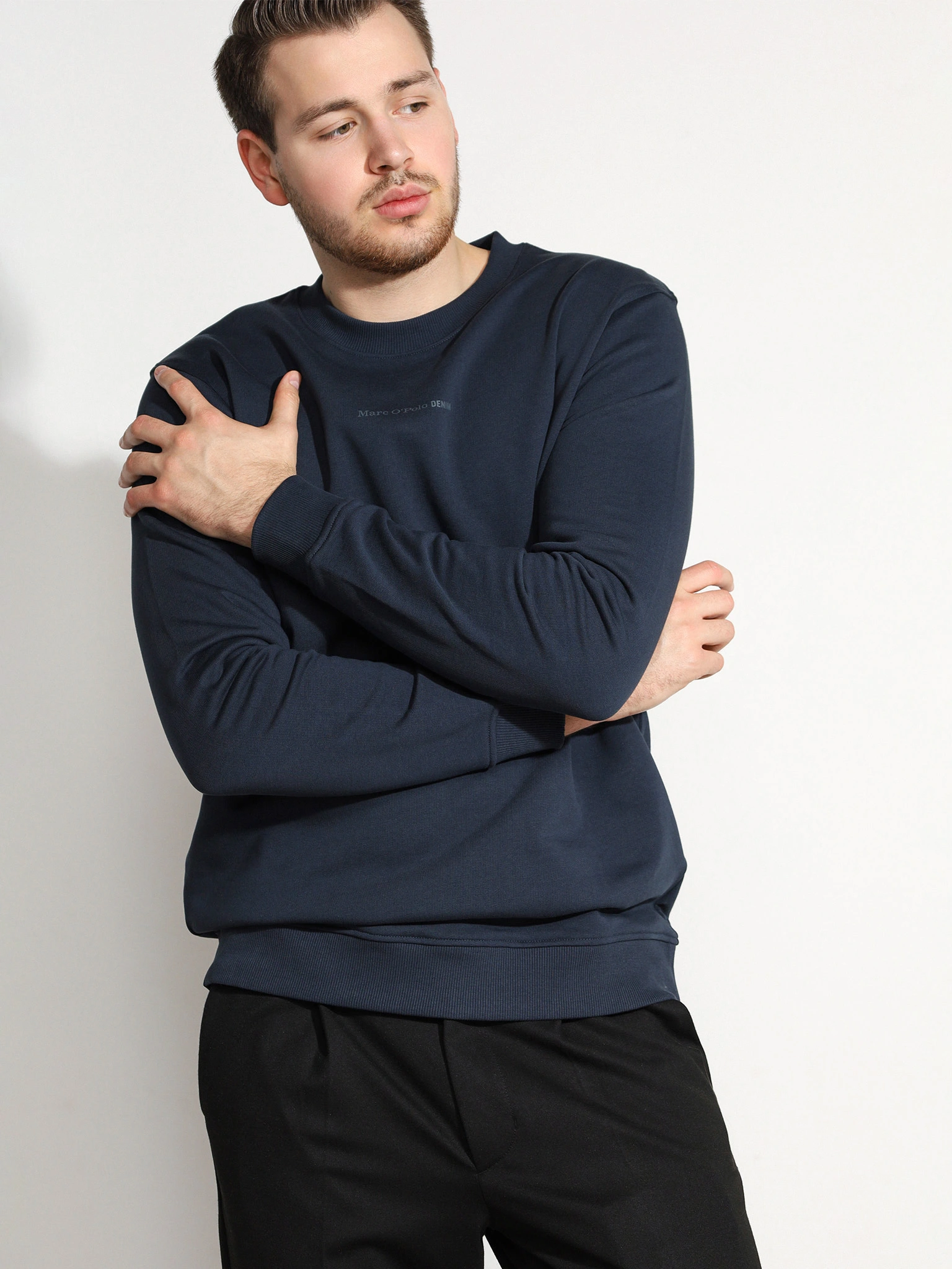 Толстовка темно-синего цвета из хлопка